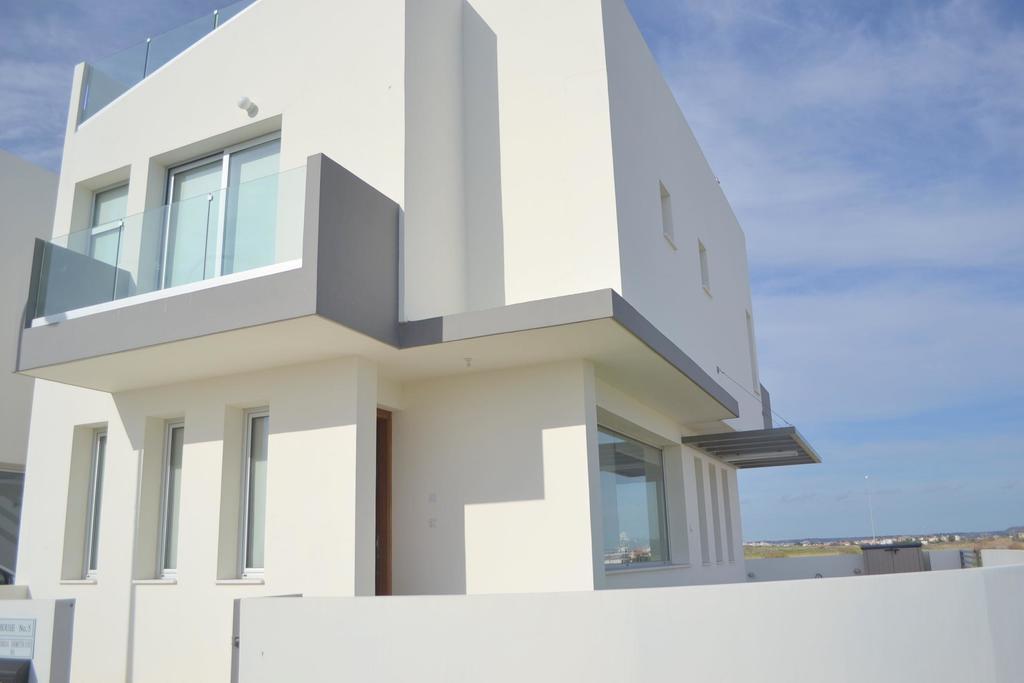 T&E Villa Larnaca Exterior photo